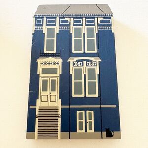 The Cat's Meow Village House Painted Ladies Series Lady Iris 1988 Signed Country